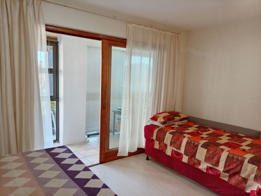 4 Bedroom Property for Sale in Mountainside Western Cape